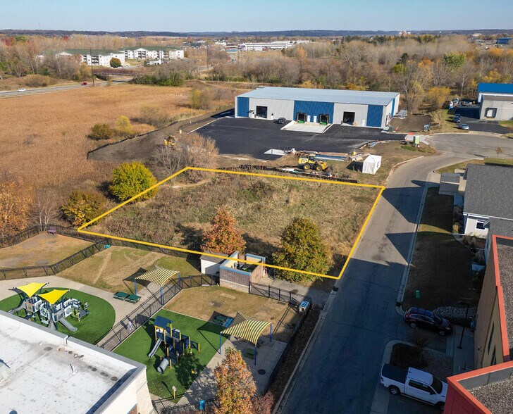 XXX 40th Ave NW, Rochester, MN à vendre - Photo de l’immeuble – Image 3 sur 10