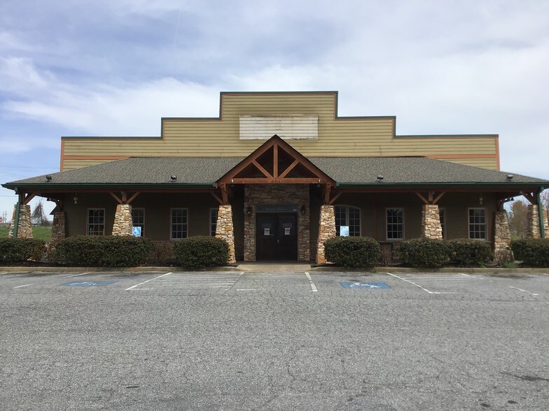 6750 Pottery Rd, Spartanburg, SC à vendre - Photo de l’immeuble – Image 3 sur 22
