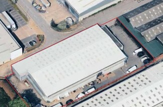 Plus de détails pour Windmill Road West, Sunbury On Thames - Industriel/Logistique à louer