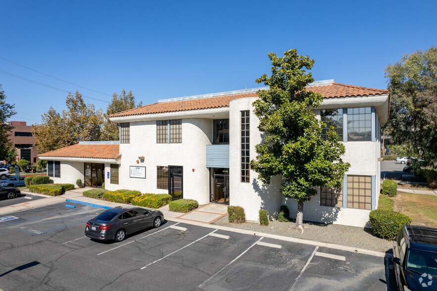 1210 Nevada St, Redlands, CA à louer - Photo principale – Image 1 sur 5
