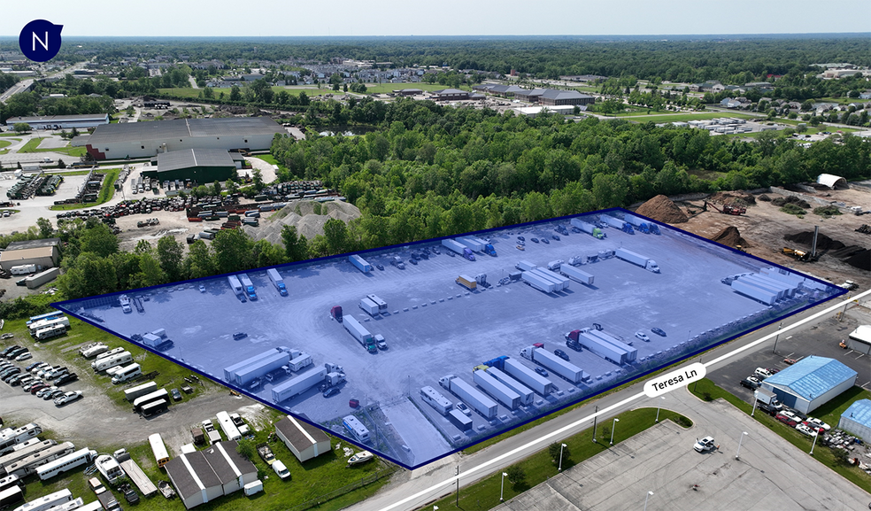 10242 Pendleton Pike, Indianapolis, IN à louer - Photo de l’immeuble – Image 2 sur 2
