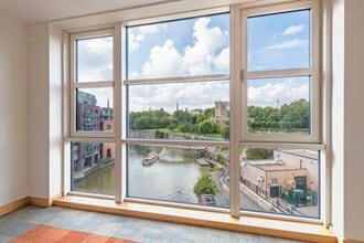 1 Queen St, Bristol à louer Photo intérieure– Image 2 sur 4