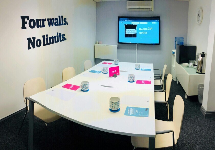 Turnstall Rd, Leeds à louer - Photo de l’immeuble – Image 3 sur 7