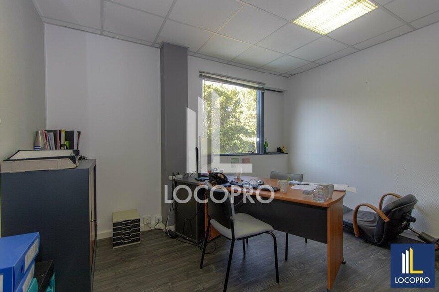 Bureau dans Aix-en-Provence à louer - Photo de l’immeuble – Image 2 sur 7