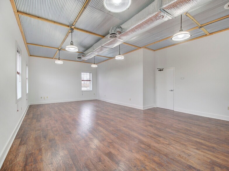 1110 Hamilton Blvd, South Plainfield, NJ à louer - Photo de l’immeuble – Image 1 sur 12