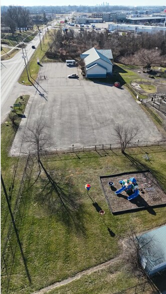4601 Hamburg Pike, Jeffersonville, IN à louer - Photo de l’immeuble – Image 3 sur 6