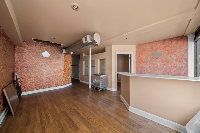 3451 W Montrose Ave, Chicago, IL à louer - Photo de l’immeuble – Image 2 sur 8