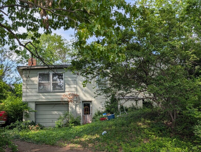 5051 W Four Ridge Rd, House Springs, MO à vendre - Photo de l’immeuble – Image 2 sur 4