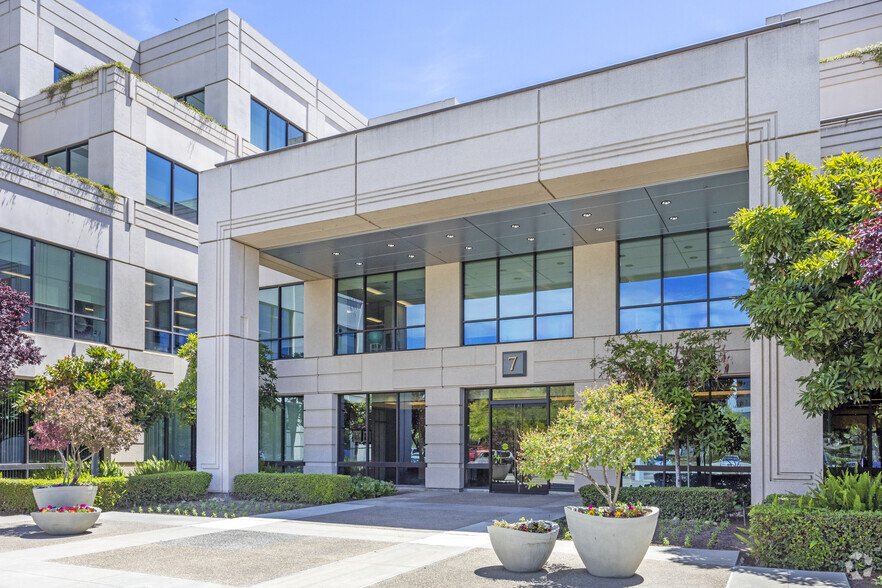 3-9 E River Park Pl E, Fresno, CA à louer - Photo de l’immeuble – Image 3 sur 5