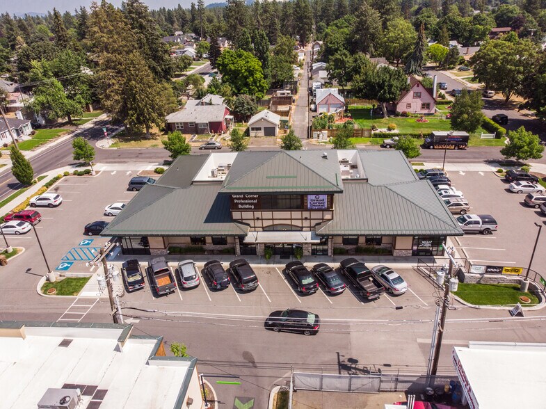 3707 S Grand Blvd, Spokane, WA à louer - Photo de l’immeuble – Image 3 sur 7