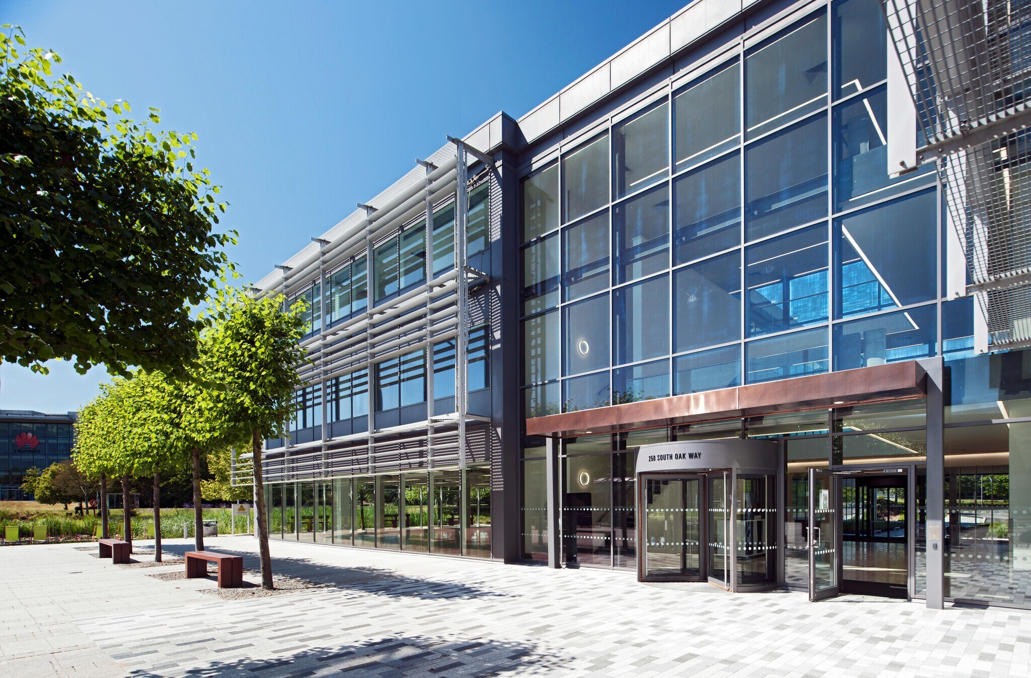 250 South Oak Way, Reading à louer Photo de l’immeuble– Image 1 sur 4