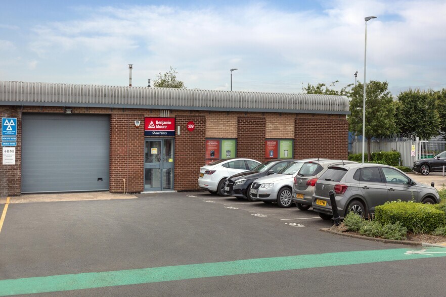 389 Sykes Rd, Slough à louer - Photo de l’immeuble – Image 3 sur 4