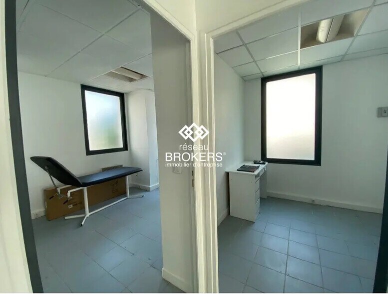 Local commercial dans Bussy-Saint-Georges à louer - Photo intérieure – Image 3 sur 4