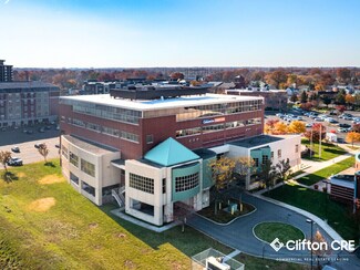 Plus de détails pour 2 City Hall Plz, Rahway, NJ - Bureau à louer