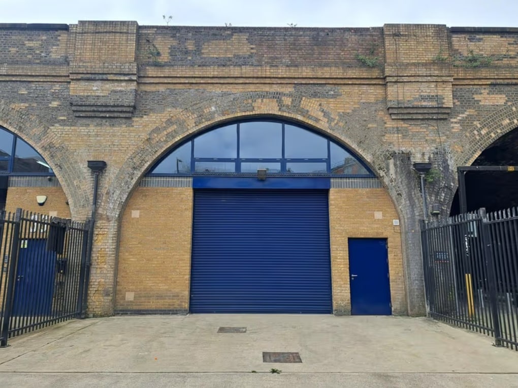 Raymouth Rd, Londres à louer Photo de l’immeuble– Image 1 sur 4