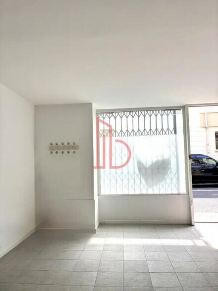 Bureau dans Bordeaux à vendre - Photo de l’immeuble – Image 3 sur 3
