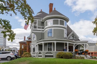 84 Bay St, Manchester, NH à louer Photo de l’immeuble– Image 2 sur 6