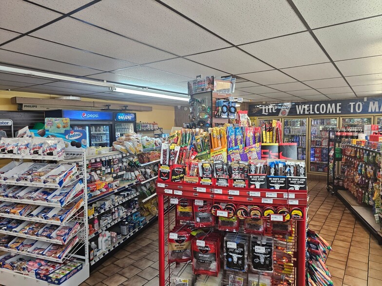 335 Highway 62, Verden, OK à vendre - Photo intérieure – Image 3 sur 5