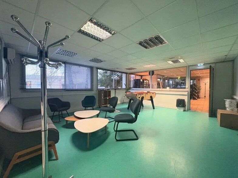 8 Chemin Des Joncs, Dardilly à vendre - Photo de l’immeuble – Image 3 sur 18