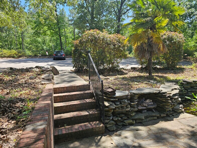 301 Ramblin Rd, West Columbia, SC à vendre - Photo de l’immeuble – Image 3 sur 39