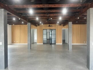 Plus de détails pour 5236 Elm St, Houston, TX - Local d'activités à louer