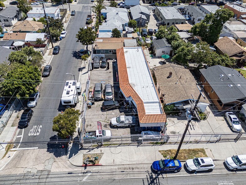 6500 S Hoover St, Los Angeles, CA à vendre - Photo de l’immeuble – Image 2 sur 29