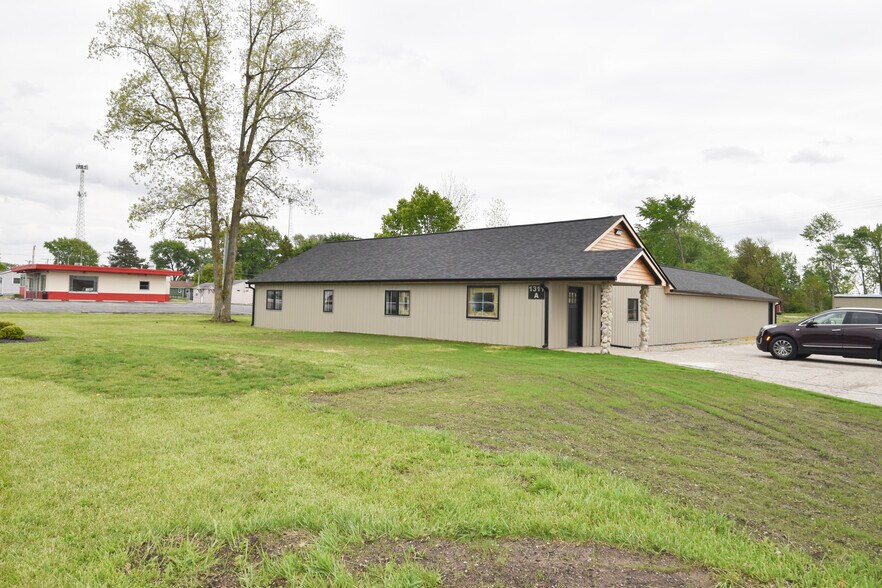 1311 W Main St, Greenfield, IN à louer - Photo de l’immeuble – Image 3 sur 11