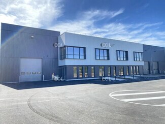 Plus de détails pour Local d'activités à louer