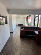 15551 E 6th Ave, Aurora, CO à louer Photo intérieure– Image 2 sur 14