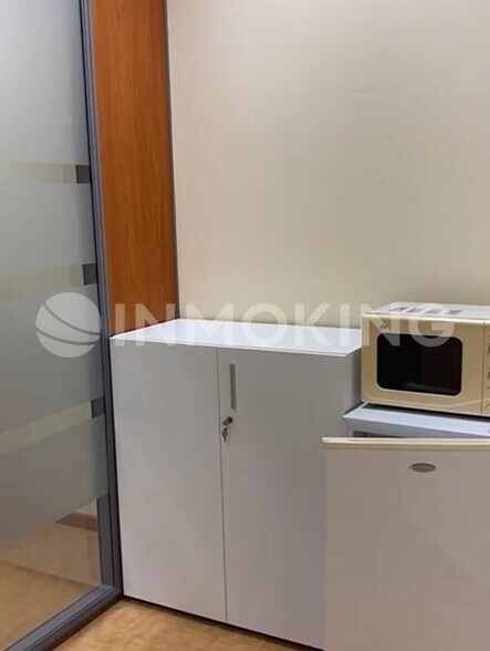 Bureau dans Paterna, Valencia à louer - Photo intérieure – Image 3 sur 7