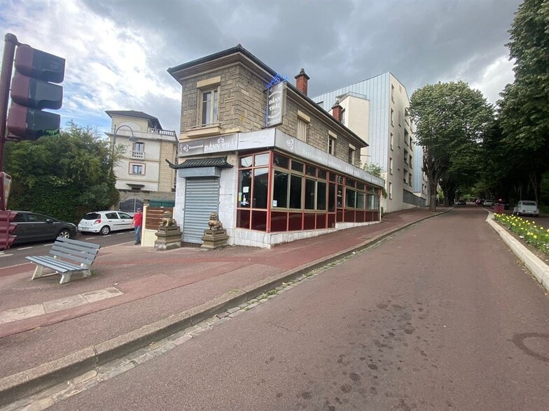 Local commercial dans Sceaux à louer - Photo de l’immeuble – Image 1 sur 9