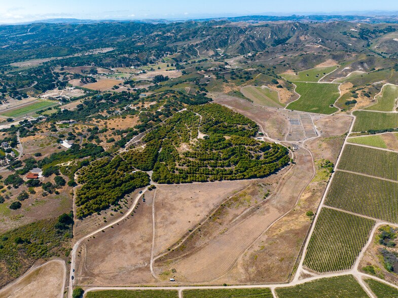 2761 Cebada Canyon Rd, Lompoc, CA à vendre - Photo de l’immeuble – Image 2 sur 7