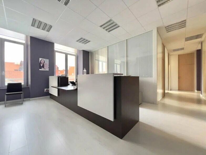 Bureau dans Saint-Omer à vendre - Photo de l’immeuble – Image 1 sur 5