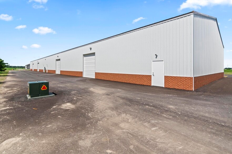 9709 Hayden Drive, Mascoutah, IL à louer - Photo de l’immeuble – Image 3 sur 15