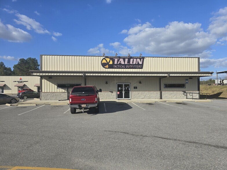 301 Commerce Blvd, Midway, FL à louer - Photo de l’immeuble – Image 3 sur 11