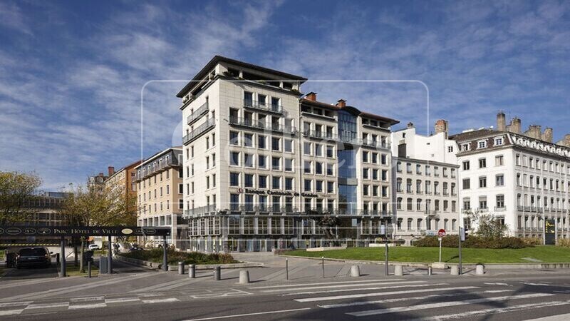 20 Place Louis Pradel, Lyon à louer Photo de l’immeuble– Image 1 sur 12
