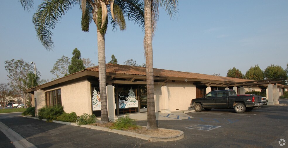 13326 South St, Cerritos, CA à vendre - Photo de l’immeuble – Image 3 sur 4