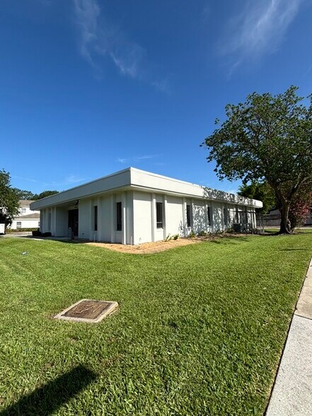 1703 W Colonial Dr, Orlando, FL à vendre - Photo de l’immeuble – Image 3 sur 7