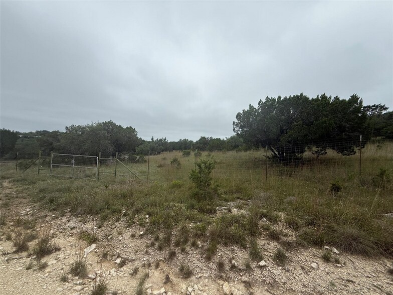 11163 E State Highway 71, Spicewood, TX à vendre - Photo de l’immeuble – Image 1 sur 1