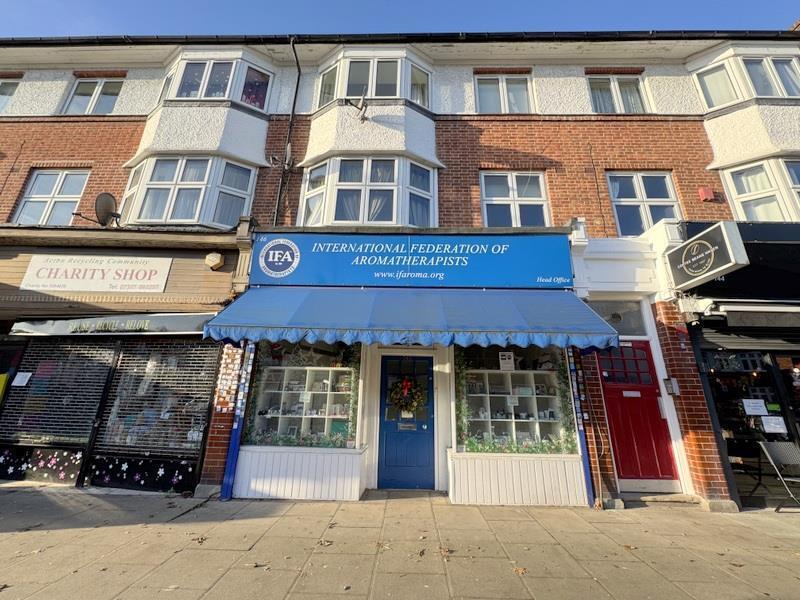 146 South Ealing Rd, Londres à vendre Photo principale– Image 1 sur 9