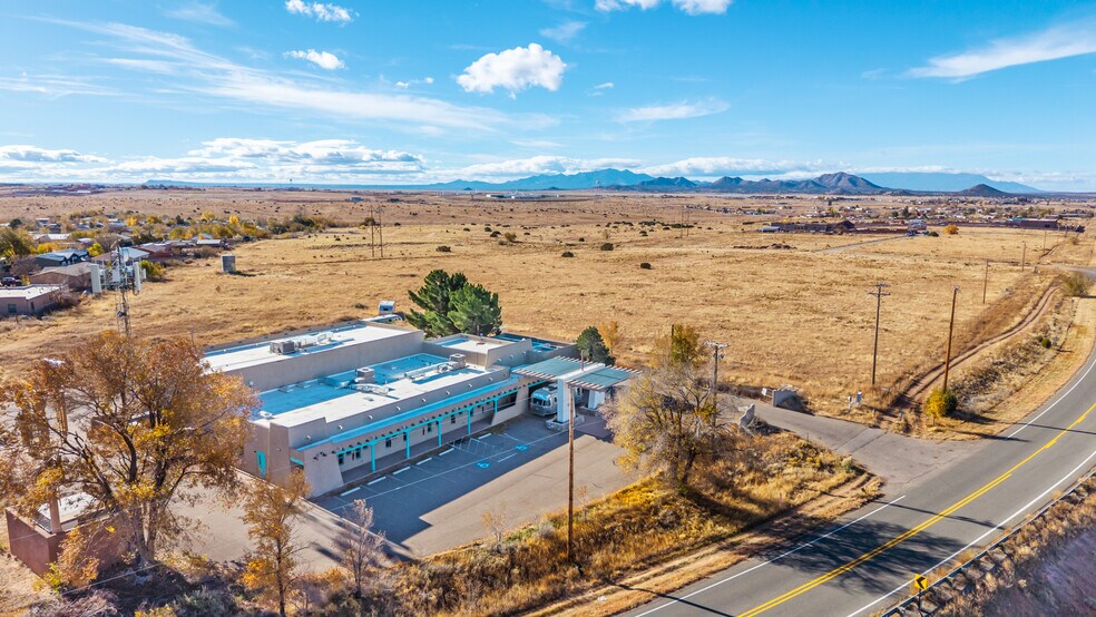 27556 I 25 East Frontage Rd, Santa Fe, NM à vendre - Photo de l’immeuble – Image 3 sur 31