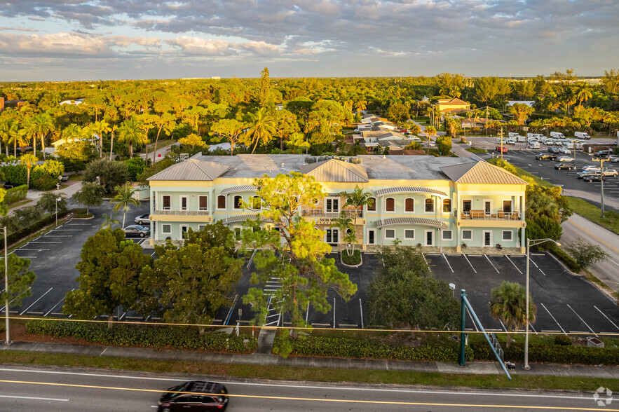 1300 Goodlette Rd N, Naples, FL à louer - Photo de l’immeuble – Image 3 sur 9