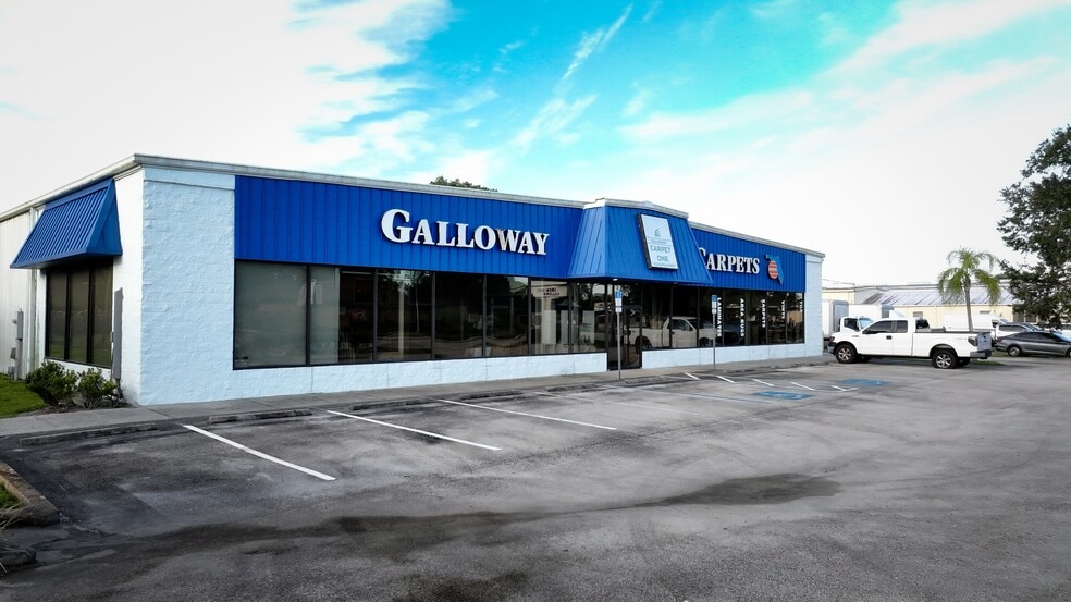 2145 Edgewood Dr, Lakeland, FL à vendre - Photo de l’immeuble – Image 3 sur 14