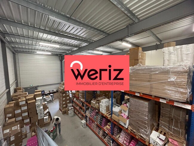 Plus de détails pour 153 Chemin De La Borie, La Penne-sur-Huveaune - Local d'activités à louer