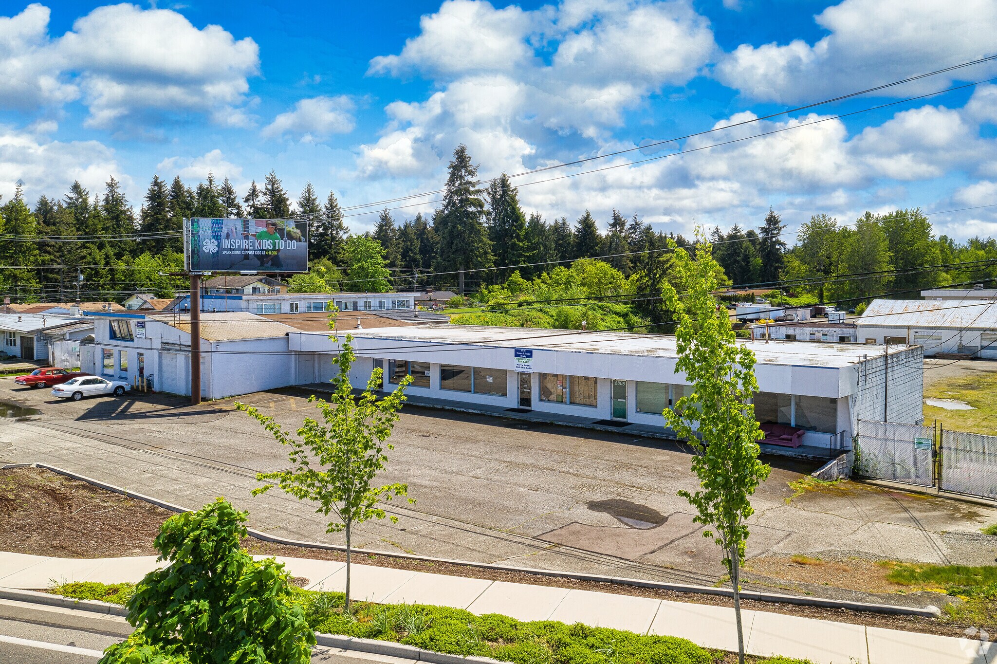 6802 27th St W, University Place, WA à vendre Photo de l’immeuble– Image 1 sur 13