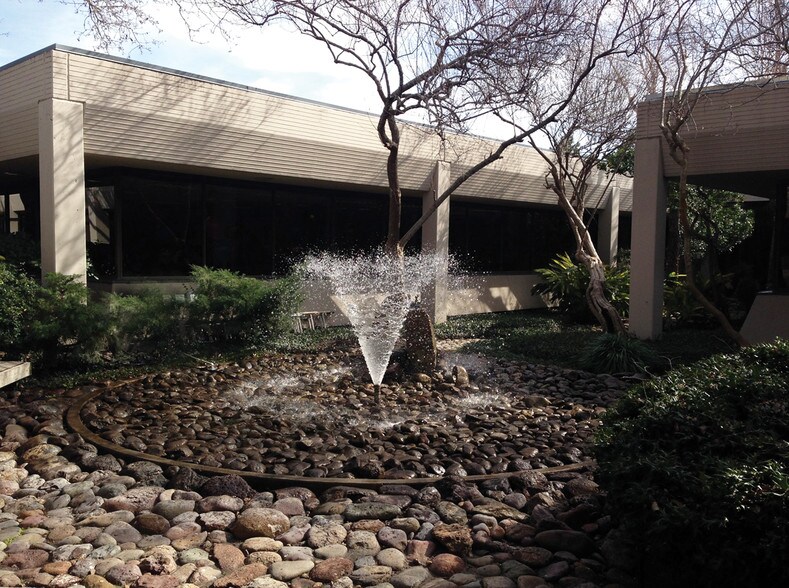 3731 Briarpark Dr, Houston, TX à louer - Photo principale – Image 3 sur 23