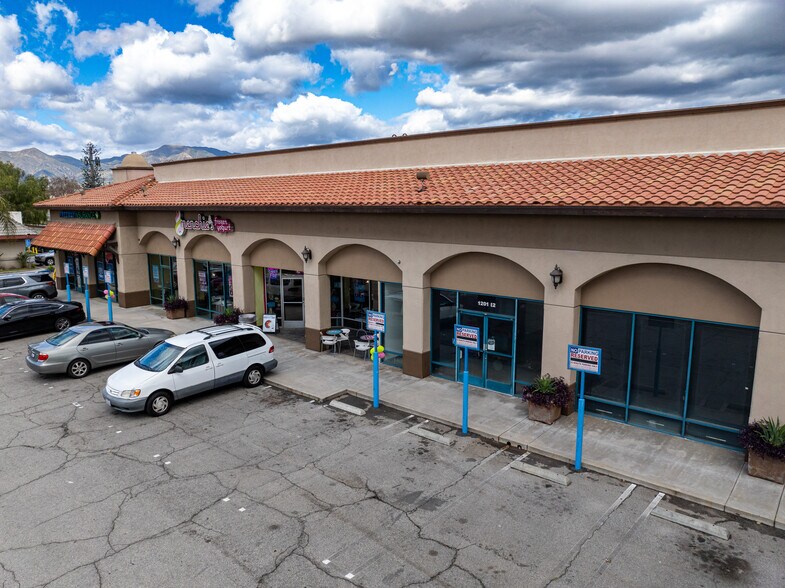 1201 Truman St, San Fernando, CA à louer - Photo de l’immeuble – Image 3 sur 58