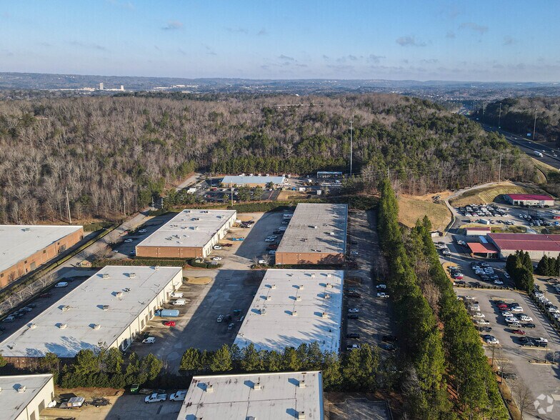 300-308 Cahaba Valley Cir, Pelham, AL à louer - Photo de l’immeuble – Image 3 sur 7