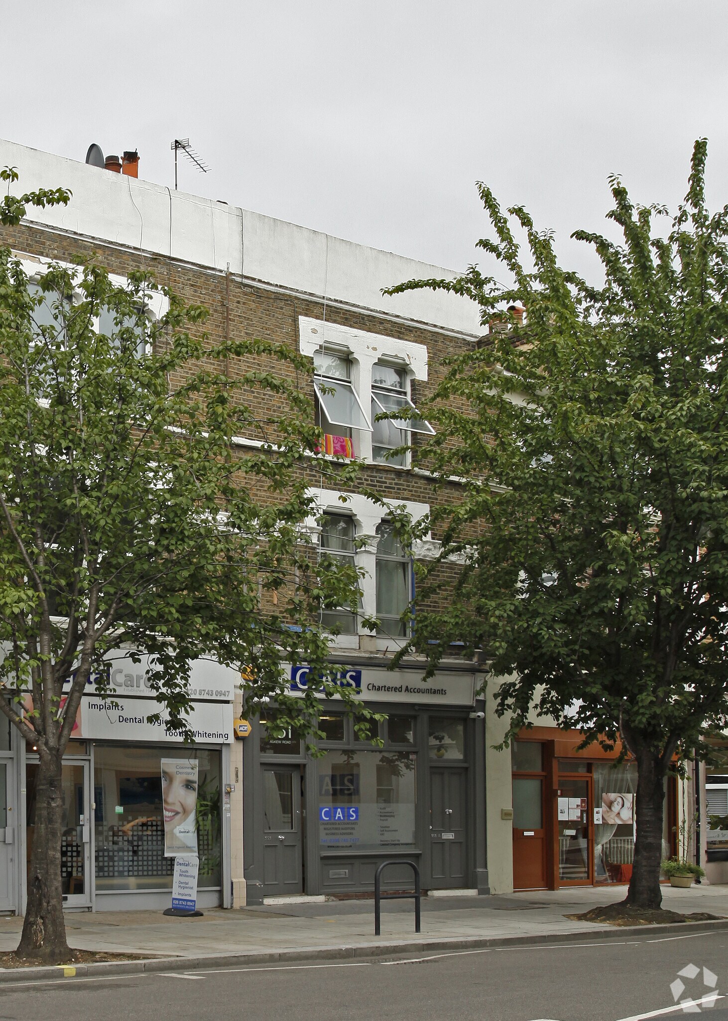 151 Askew Rd, Londres à louer Photo principale– Image 1 sur 3