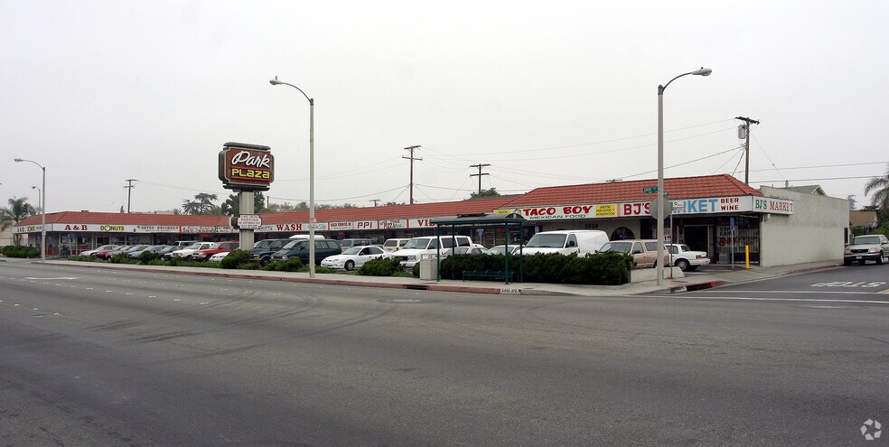 5001-5041 Gage Ave, Bell, CA à louer - Photo principale – Image 1 sur 6